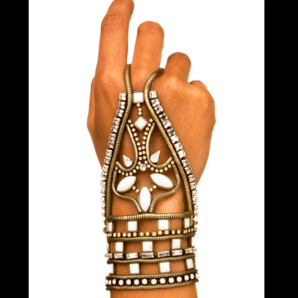 Lionette Andaman Hand Bracelet Glove